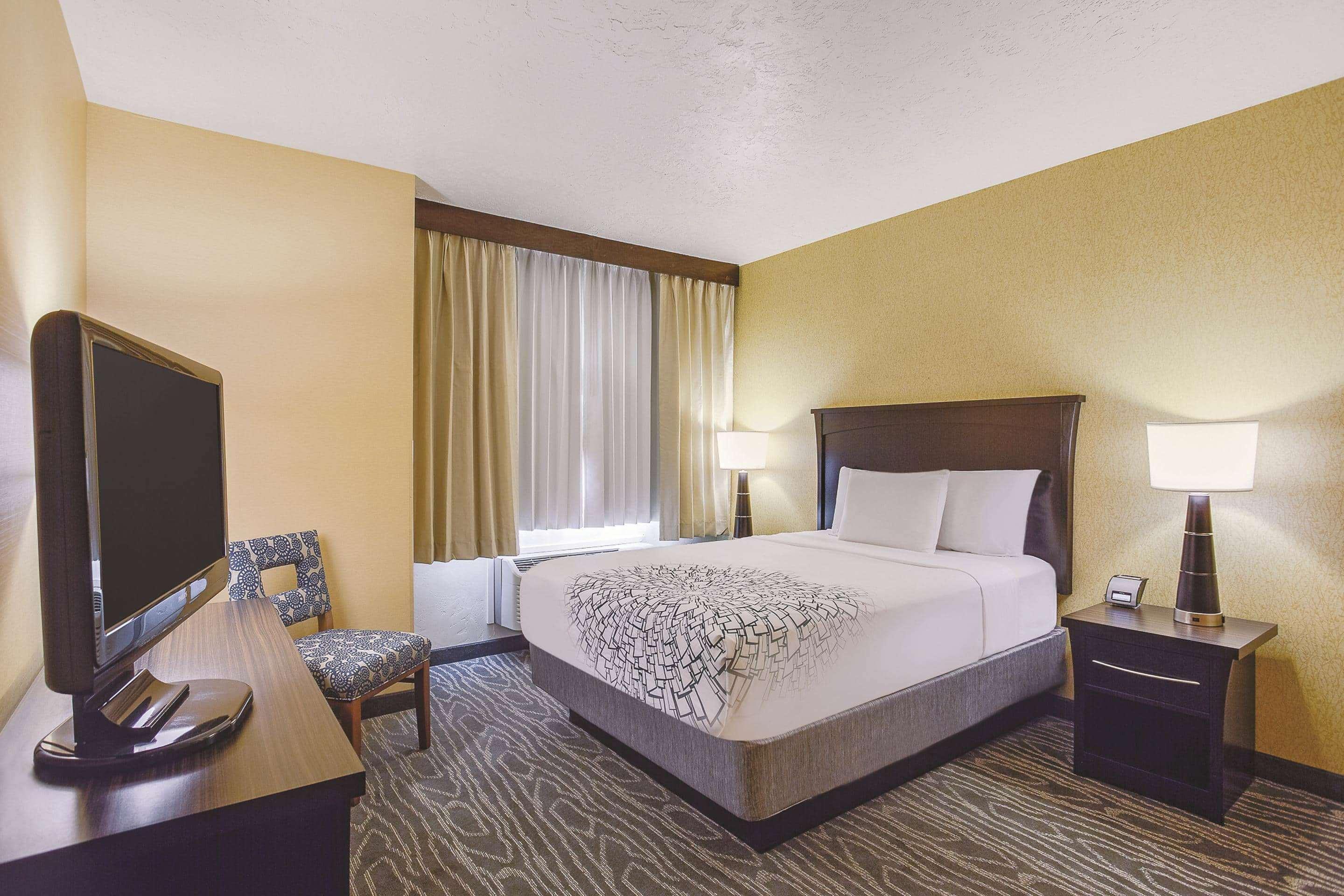 La Quinta By Wyndham Logan Hotel Eksteriør billede