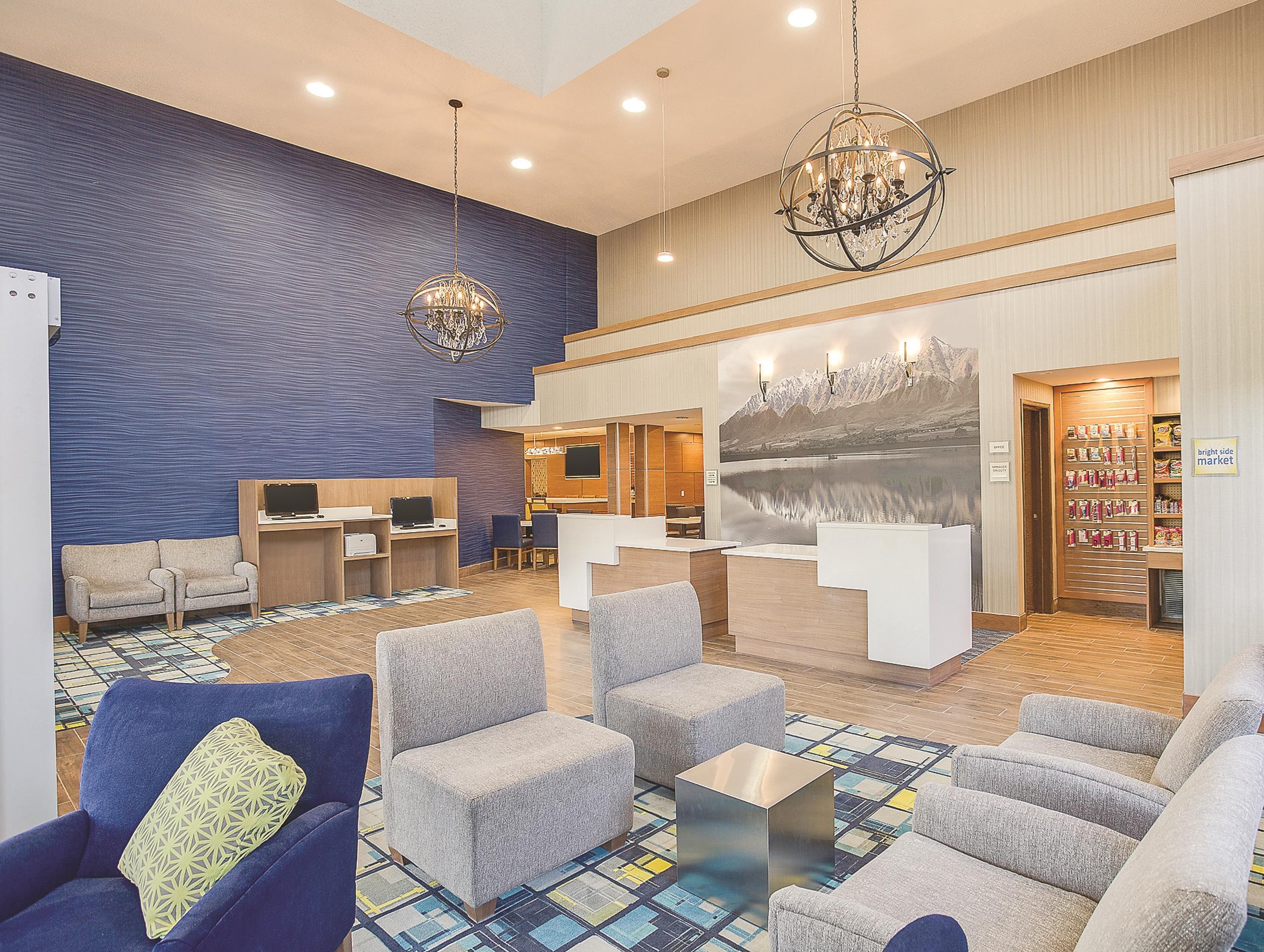 La Quinta By Wyndham Logan Hotel Eksteriør billede